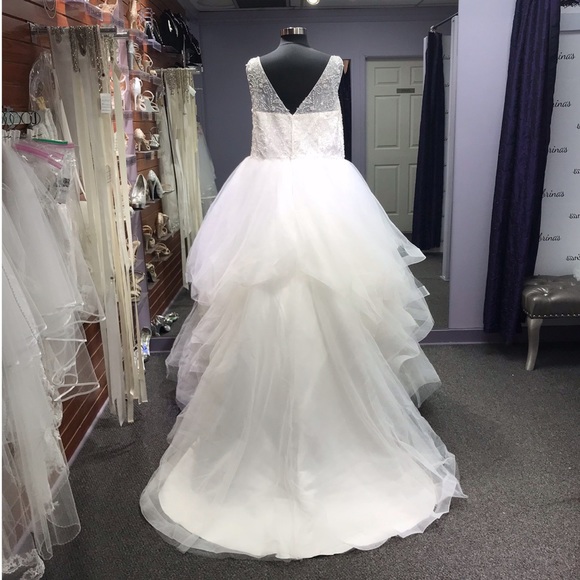 Lia Mia  - Style MB1091 - Size 24 - Ivory - Picture 2 of 4